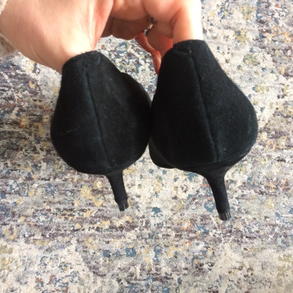 Marc Fisher suede kitten heels - Picture 8 of 9